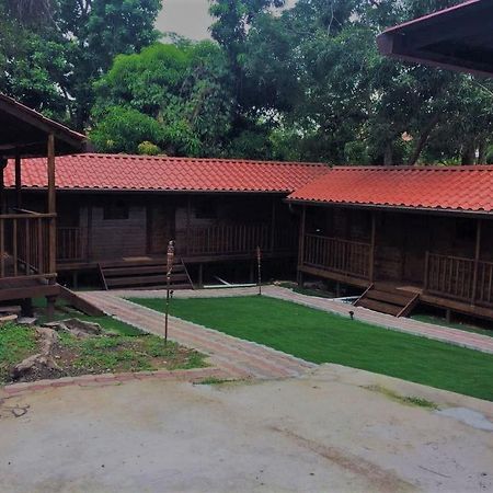 Cabanas Colindas パナマ・シティー エクステリア 写真
